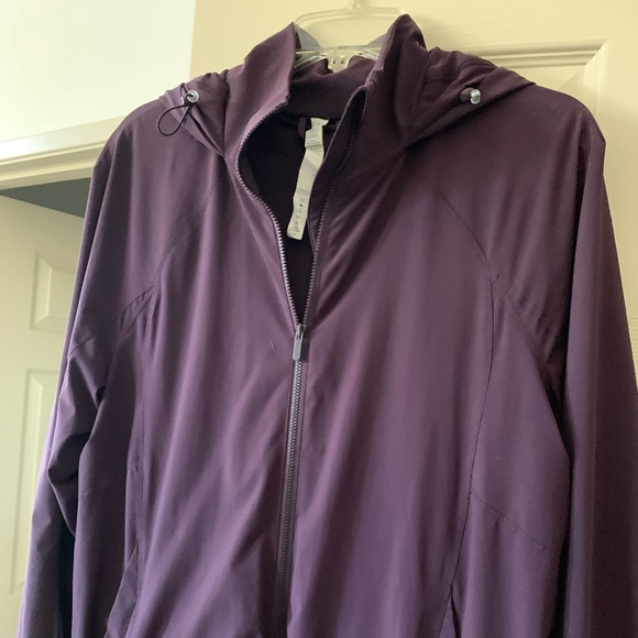 Lululemon Rain Coat - Picture 2 of 8